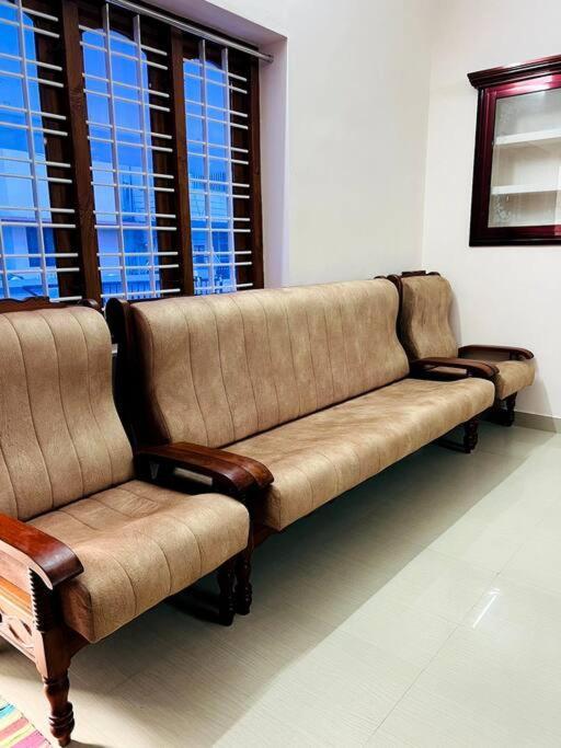 Home In Guruvayur-3 Bedroom Eksteriør bilde